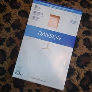 Ballet theatrical pink tights. Size D. Convertible